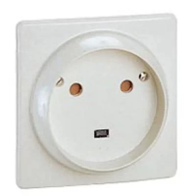 LEGRAND  055812 Socle 2P+T avec &Eacute;clips de Protection, 32A, Blanc