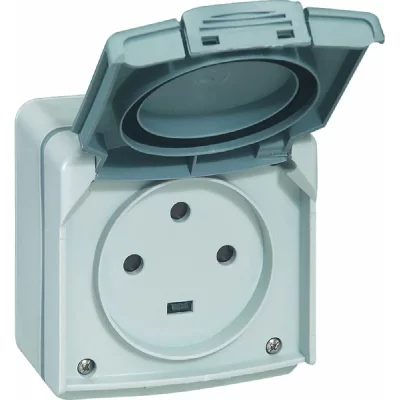 Legrand - Prise &eacute;tanche 20 A - Re&ccedil;oit fiche 20 A - 3P+T - Gris