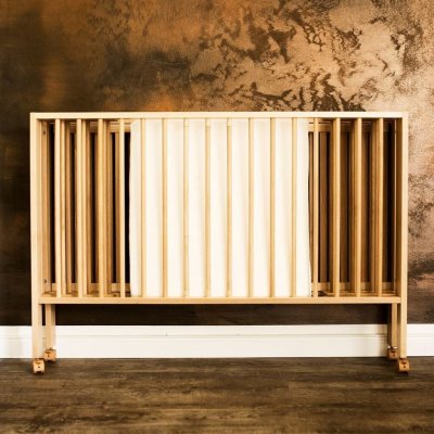 TISSI Lit b&eacute;b&eacute; &agrave; barreaux pliable 60x120 cm en h&ecirc;tre massif naturel 