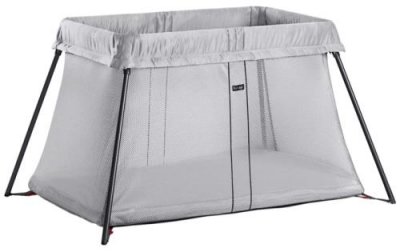 BABYBJORN Lit parapluie BabyBj&ouml;rn Light Argent + Drap housse blanc 