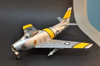 HOBBYBOSS Maquette avion Hobby Boss F-86 Sabre- 1/18 - Maquette d'avion