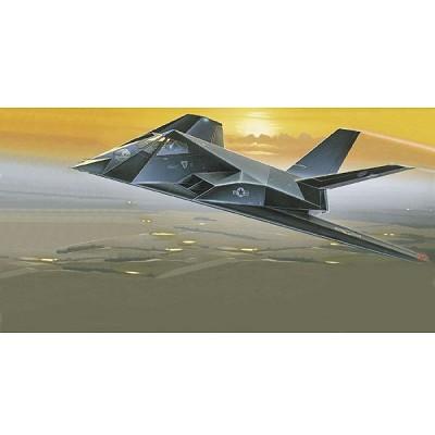 GENERIQUE Maquette avion Italeri Lockheed F-117A Stealth-1/72 - Maquette d'avion