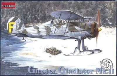  Maquette avion Roden Gloster Gladiator Mk.II/J8. Inclut les h&eacute;lices &agrave;