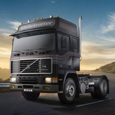 ITALERI Maquette camion  Volvo F-16 Globetrotter Environ dix ans apr&egrave;s