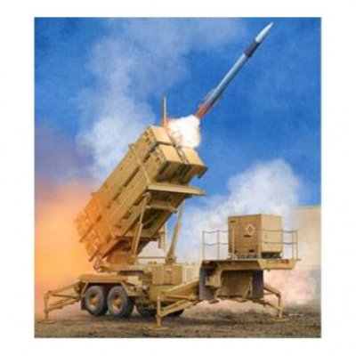 TRUMPETER Maquette camion  US M901 STATION DE LANCEMENT W-MIM- 1/35 -