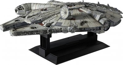 REVELL Maquette de science fiction Star Wars Millennium Falcon Perfect Grade
