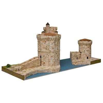 AEDES ARS Maquette en c&eacute;ramique - Tours de la Rochelle, France