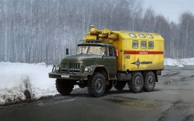 ICM Maquette  ZiL-131 Camion d'urgence, V&eacute;hicule sovi&eacute;tique- 1/35 - Ma