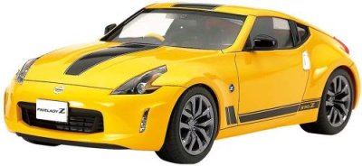 TAMIYA Maquette voiture : nissan 370z heritage edition