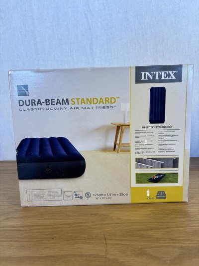 INTEX Matelas de camping Classic gonfleur int&eacute;gr&eacute; 2 places - 