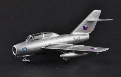 EASY MODEL Mig-15uti Czechoslovakia Air Force - 1:72e - 