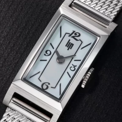 LIP Montre  Churchill femme acier milanais 671227 