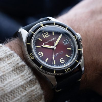 SPINNAKER Montre  Fleuss Automatique - Cadran rouge