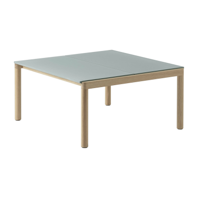 Muuto - Couple Table basse, 84 x 80 cm, 2 Plain, ch&ecirc;ne / pale blue