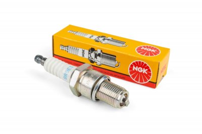 NGK  Bougie d'allumage Ouverture: 20,8 mm 5722 Bougie moteur,Bougie