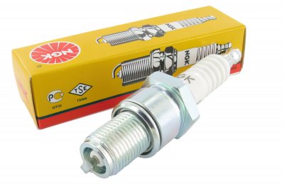 NGK  Spark Plugs Br7es Spark Plug Blanc