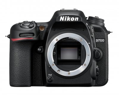 NIKON  Appareil Photo Reflex D7500