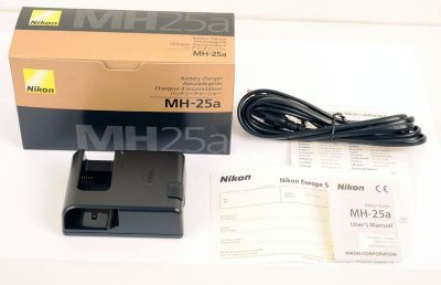 NIKON  Chargeur MH-25a pour EN-EL15a
