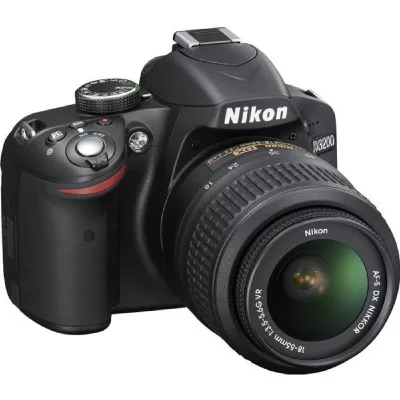 NIKON  D3200 Reflex 24.2 Mpix - 3 x zoom optique objectif AF-S VR DX 18-55 mm - noir