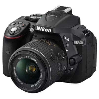 NIKON  D5300 + AF-S DX NIKKOR 18-55mm VR II - R&eacute;flex Num&eacute;rique 24.2 MP