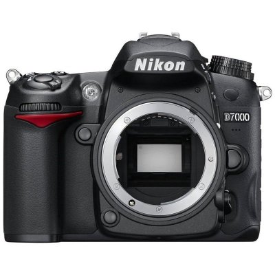 NIKON  D7000 noir - tr&egrave;s bon &eacute;tat