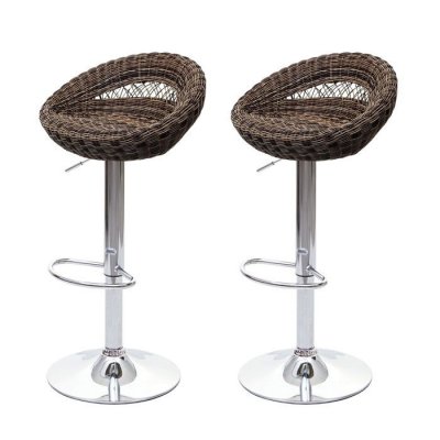 Nova - Ensemble de 2 tabourets de barre pivotants dans Polyrattan et chrom&eacute; avec repose-pieds