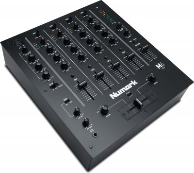 NUMARK   M6USB - Table de mixage 4 voies et usb