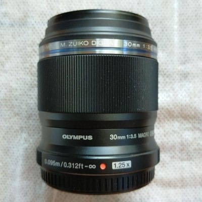 OLYMPUS  M.ZUIKO ED 30mm f/3.5 Macro