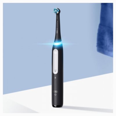 ORAL B Oral-B Brosse Dents Series 4 Io Noir 1ut