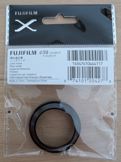 FUJIFILM Pare-Soleil Fuji LH-XF27 PH Noir pour XF 27mm f/2.8 R WR PH