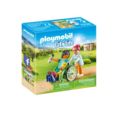 Patient en fauteuil roulant