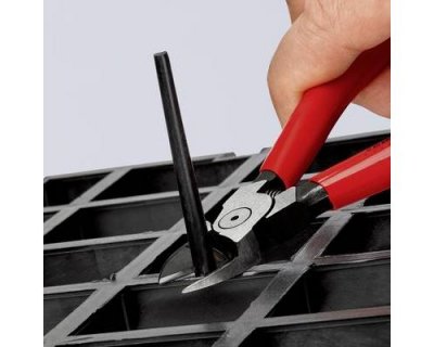 KNIPEX Pince coupante lat&eacute;rale pour plastique sans facette 72 01 140 140 mm
