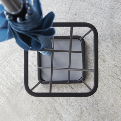 YAMAZAKI Porte-parapluie en acier noir Nine - 