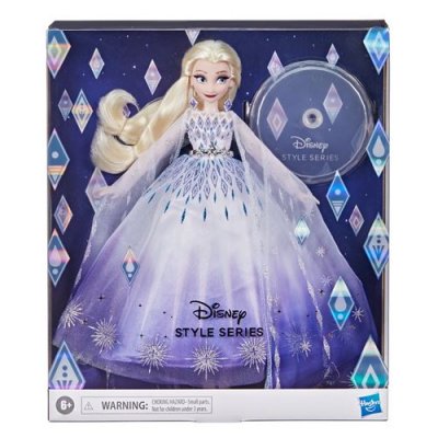 DISNEY PRINCESSES Poup&eacute;e  Elsa des vacances s&eacute;rie Style