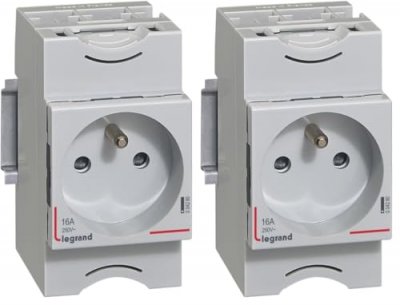 LEGRAND Prise de courant modulaire - 2P+T - 250V