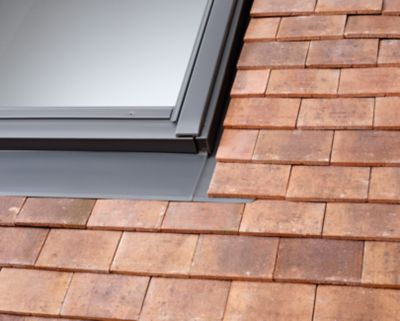 VELUX Raccord fen&ecirc;tre de toit simple sur tuiles plates  EDP MK04 gris