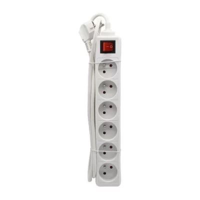 ESSENTIALS Rallonge blanche de 1,4m avec commutateur 16A 6&nbsp;modules