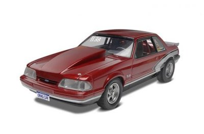 REVELL  kit mod&egrave;le 1Ford Mustang LX:25 rouge 139-pi&egrave;ces