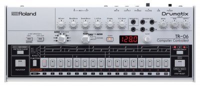ROLAND  TR-06 Boutique Compact Drum Machine