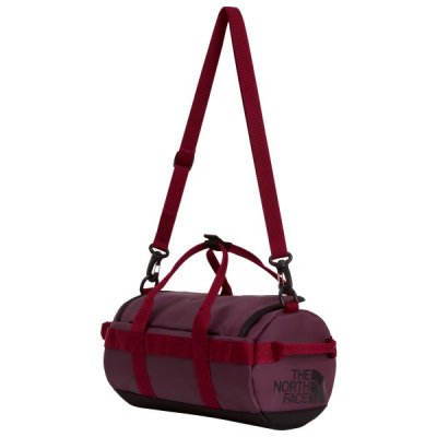 THE NORTH FACE Sac de sport  Base Camp Duffel Shoulder rouge bordeaux