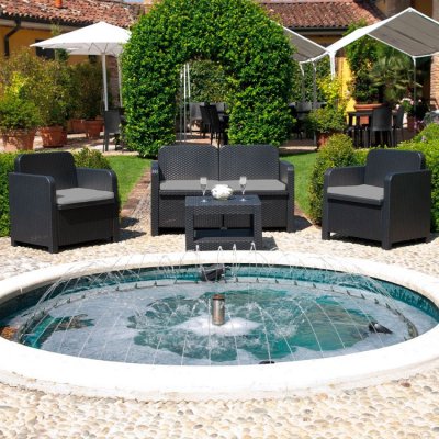 GRAND SOLEIL Salon de jardin: 2 fauteuils + 1 table basse GIGLIO coloris gris