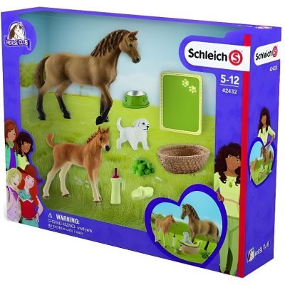 SCHLEICH  Baby Animals Nursing Set 