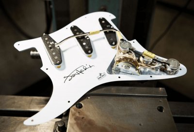 SEYMOUR DUNCAN  Micro JHLP-VOODOO Hendrix Loaded Pickguard Voodoo
