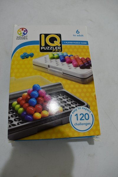 SMART GAMES  Iq Puzzler Pro