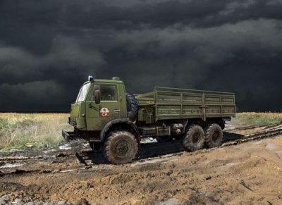  Soviet Six-wheel Army Truck(100% New Mol - 1:35e - Icm