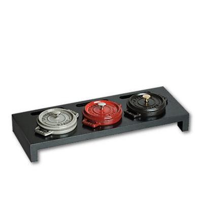 STAUB  Pr&eacute;sentoir pour 3 Mini Cocottes, Bois Naturel, 42 x 16 cm, Noir