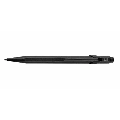 CARAN D ACHE Stylo bille 849 Black Code avec &eacute;tui Slim Pack - Caran d'Ache