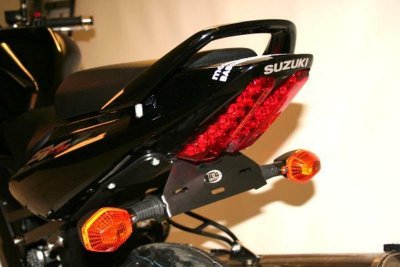R&G Support de plaque d&acute;immatriculation  Racing noir Suzuki SV 650 07