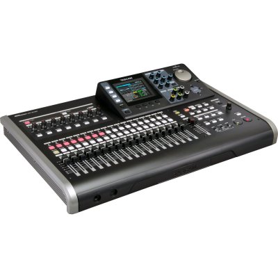 TASCAM  DP-24SD &ndash; Portastudio num&eacute;rique 24 pistes