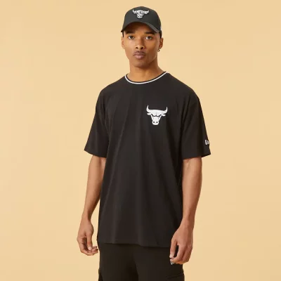 NEW ERA Tee-shirt  DISTRESSED Oversize Chicago Bulls